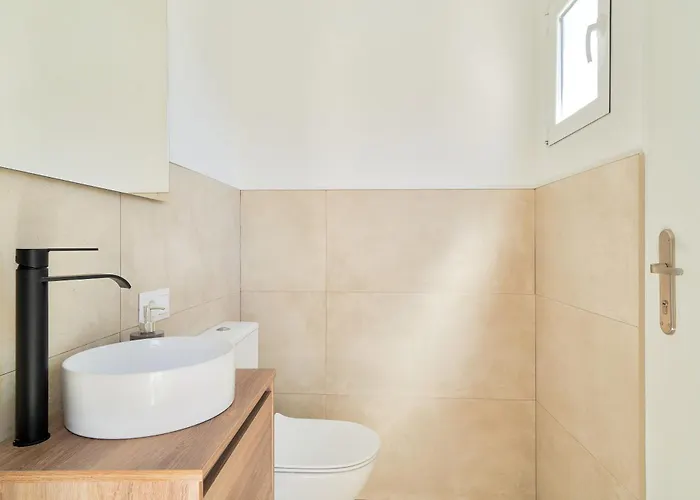 Sun-kissed Getaway Appartement