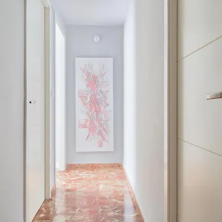 Sun-kissed Getaway Apartment Malaga