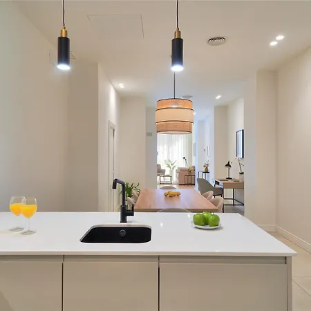 Sun-kissed Getaway Apartment